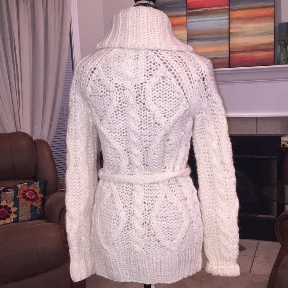 Pink By Victoria Secret sweater XS - Picture 2 of 6